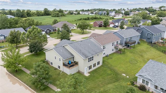 6205 Palmetto, Cedar Rapids, IA 52404