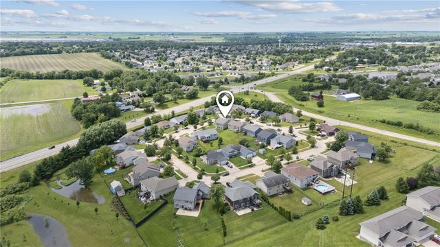 6205 Palmetto, Cedar Rapids, IA 52404