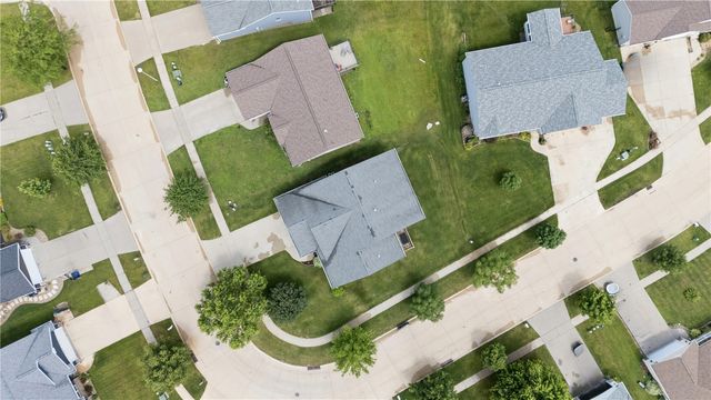 6205 Palmetto, Cedar Rapids, IA 52404