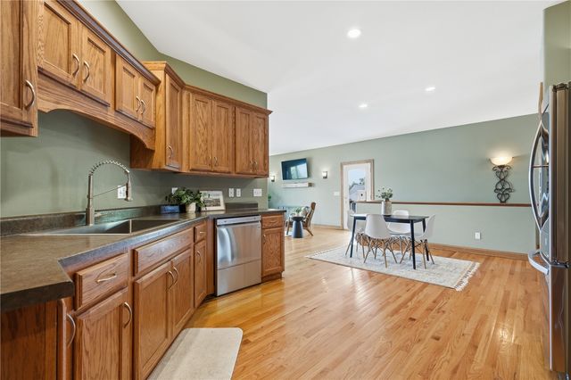 6205 Palmetto, Cedar Rapids, IA 52404