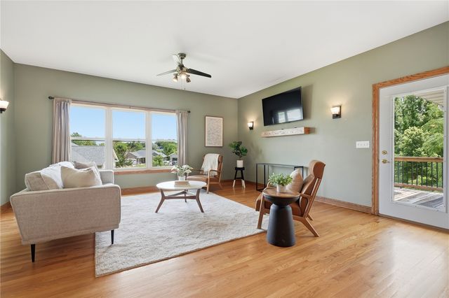 6205 Palmetto, Cedar Rapids, IA 52404