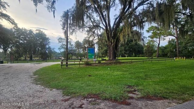 2311 RIBAULT SCENIC Drive, Jacksonville, FL 32208