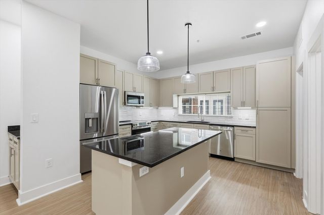 4110 Fairmount Street 1011, Dallas, TX 75219