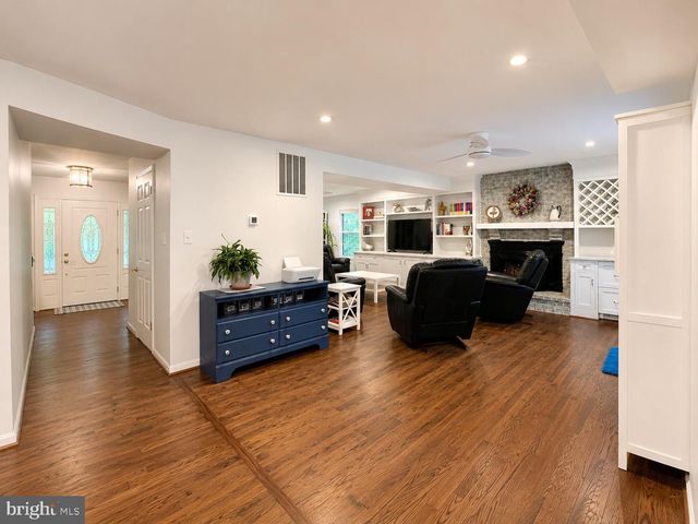 8200 SYCAMORE CIR, Owings, MD 20736