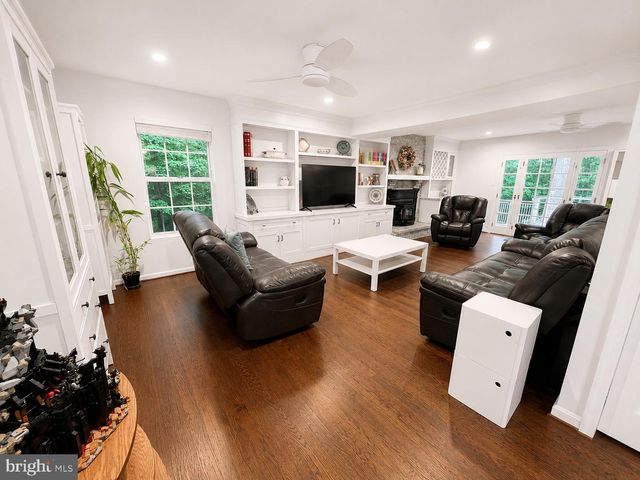 8200 SYCAMORE CIR, Owings, MD 20736