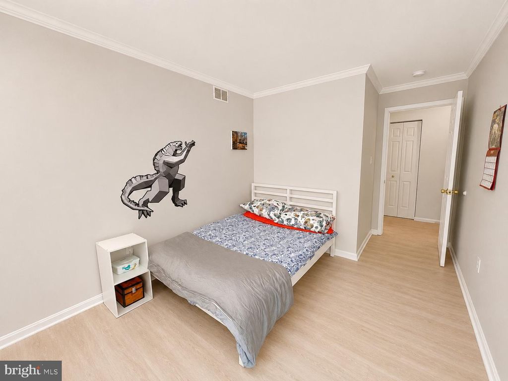 Image 29 of property listing at 8200 SYCAMORE CIR, Owings, MD 20736