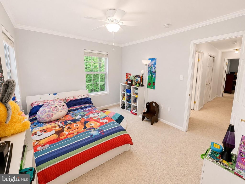 Image 33 of property listing at 8200 SYCAMORE CIR, Owings, MD 20736