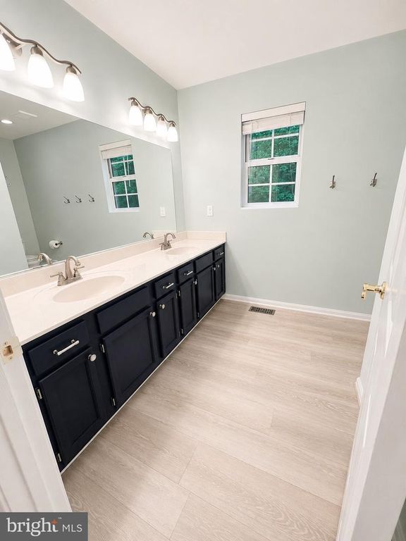 Image 34 of property listing at 8200 SYCAMORE CIR, Owings, MD 20736