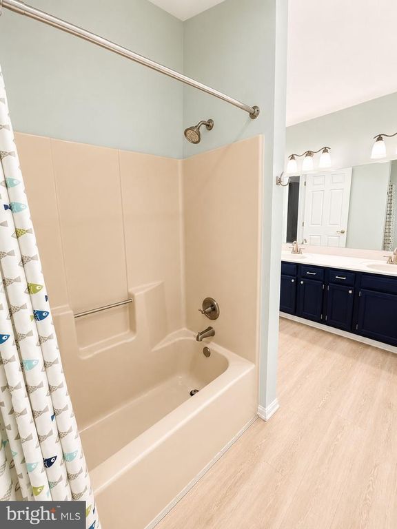 Image 36 of property listing at 8200 SYCAMORE CIR, Owings, MD 20736
