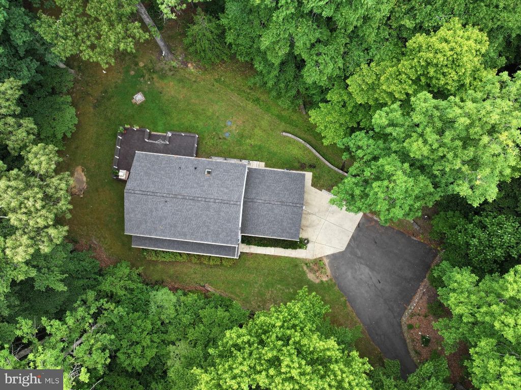 Image 58 of property listing at 8200 SYCAMORE CIR, Owings, MD 20736