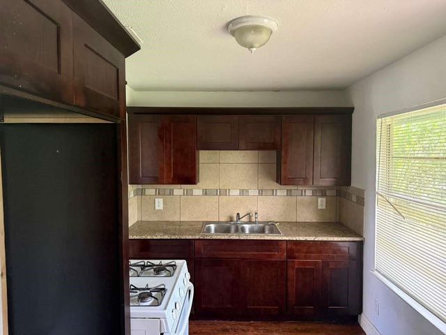 6403 Beekman Road, Houston, TX 77021