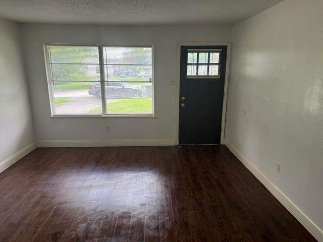 6403 Beekman Road, Houston, TX 77021