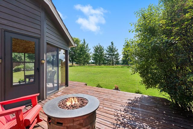 9629 Bennett Place, Eden Prairie, MN 55347