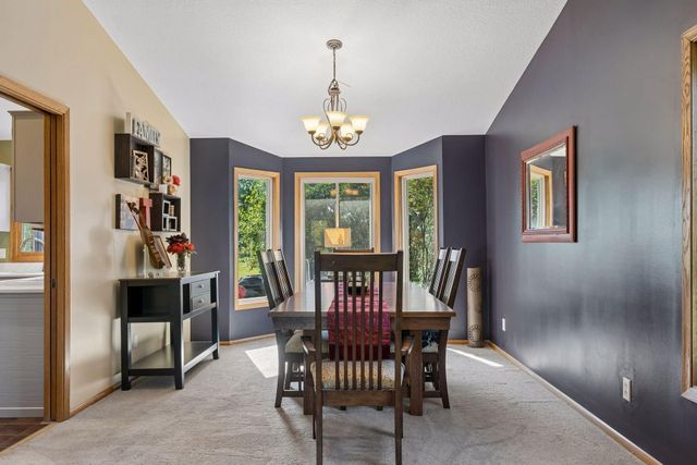 9629 Bennett Place, Eden Prairie, MN 55347