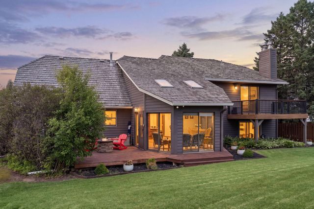 9629 Bennett Place, Eden Prairie, MN 55347