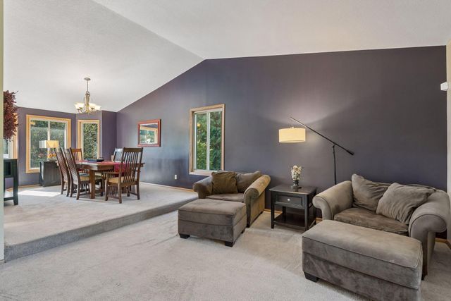 9629 Bennett Place, Eden Prairie, MN 55347