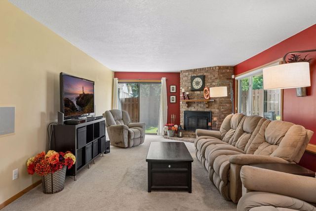 9629 Bennett Place, Eden Prairie, MN 55347