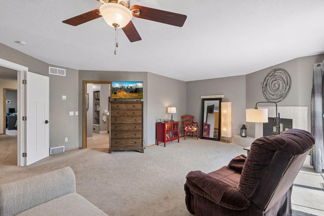 9629 Bennett Place, Eden Prairie, MN 55347