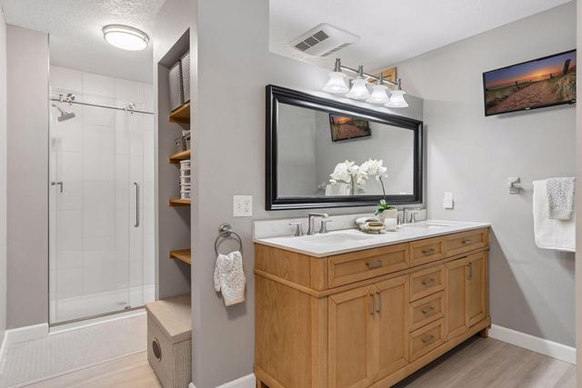 9629 Bennett Place, Eden Prairie, MN 55347