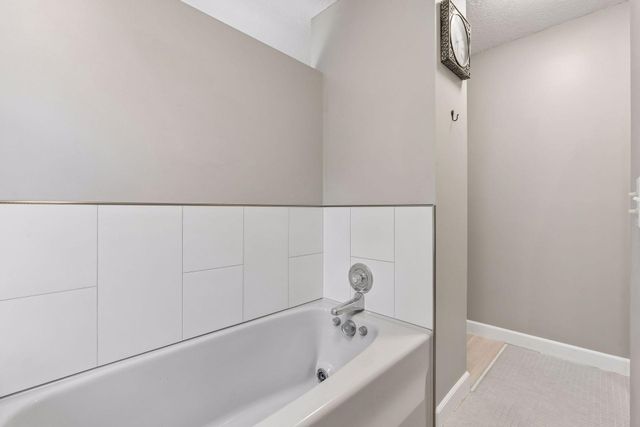 9629 Bennett Place, Eden Prairie, MN 55347