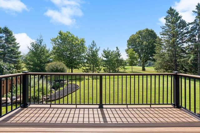 9629 Bennett Place, Eden Prairie, MN 55347