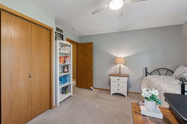 9629 Bennett Place, Eden Prairie, MN 55347