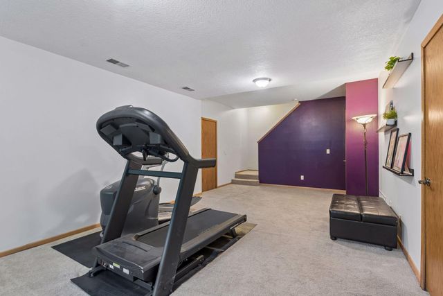 9629 Bennett Place, Eden Prairie, MN 55347