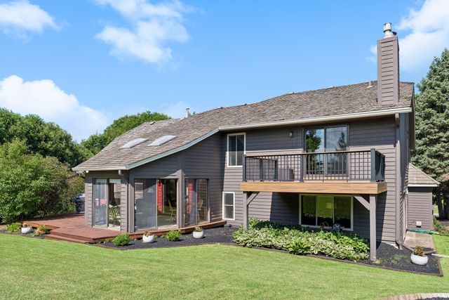 9629 Bennett Place, Eden Prairie, MN 55347