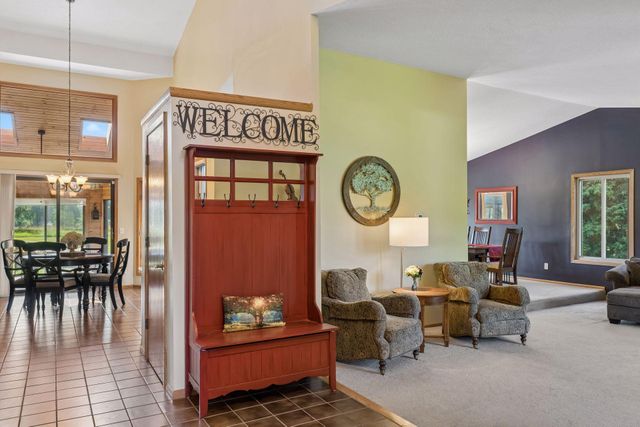 9629 Bennett Place, Eden Prairie, MN 55347