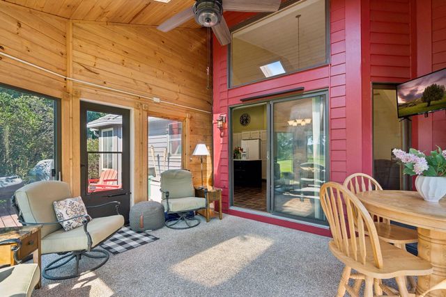 9629 Bennett Place, Eden Prairie, MN 55347