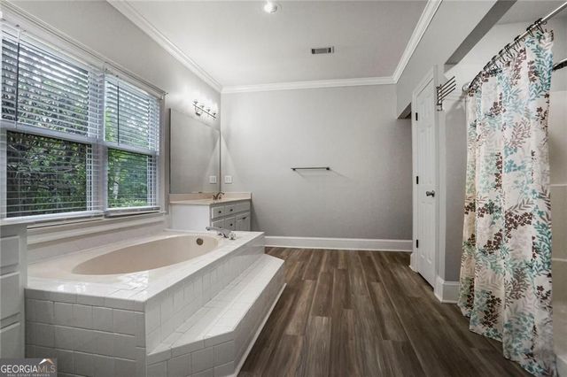 6310 Chestnut Parkway, Flowery Branch, GA 30542