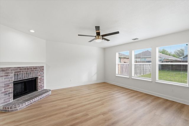 1018 Rumley Road, Forney, TX 75126