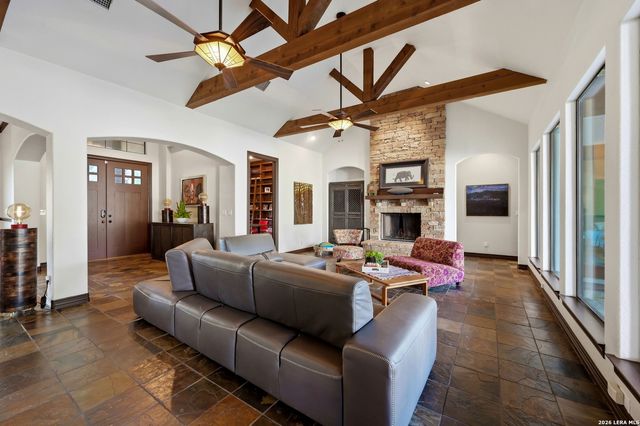 903 Foxton, San Antonio, TX 78260