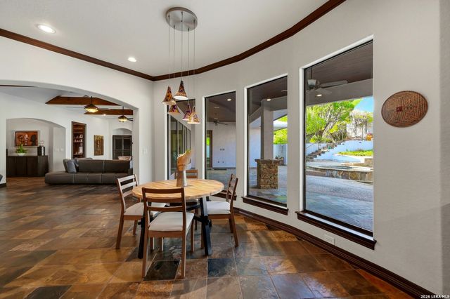 903 Foxton, San Antonio, TX 78260