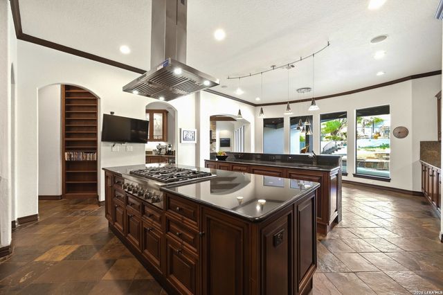 903 Foxton, San Antonio, TX 78260