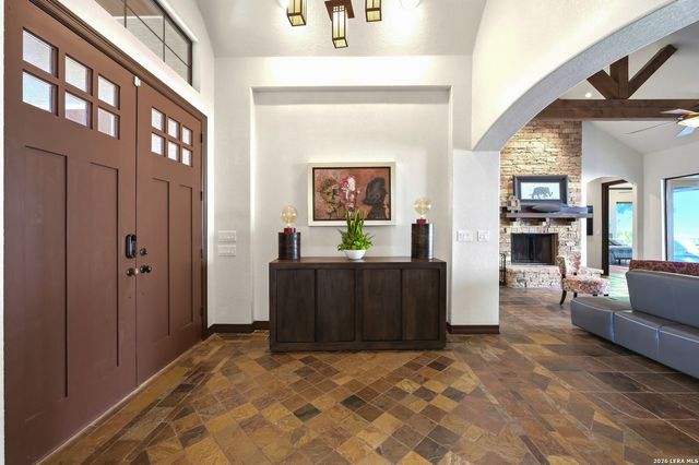 903 Foxton, San Antonio, TX 78260