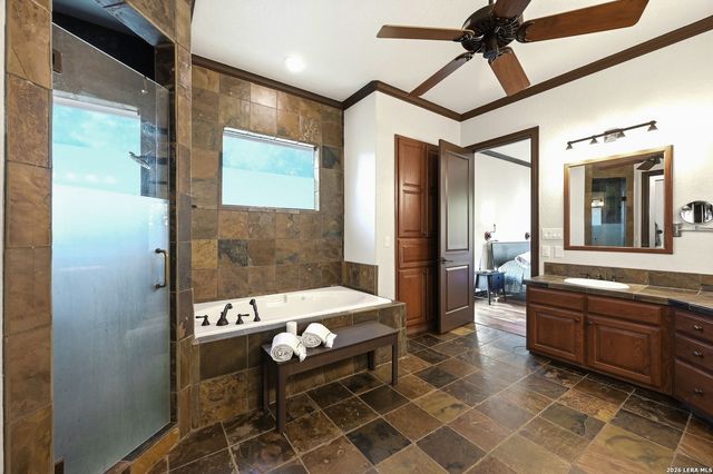 903 Foxton, San Antonio, TX 78260