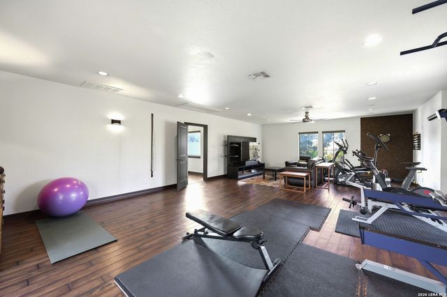 903 Foxton, San Antonio, TX 78260