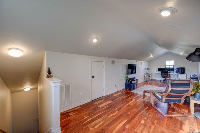 903 Foxton, San Antonio, TX 78260