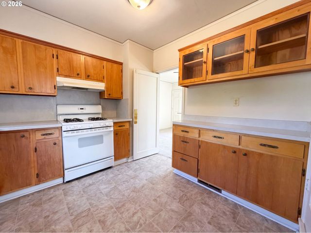 4815 Se 99TH Ave, Portland, OR 97266