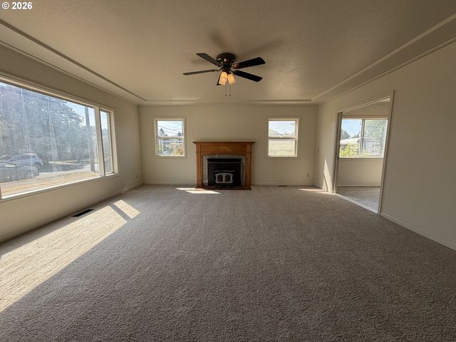 4815 Se 99TH Ave, Portland, OR 97266