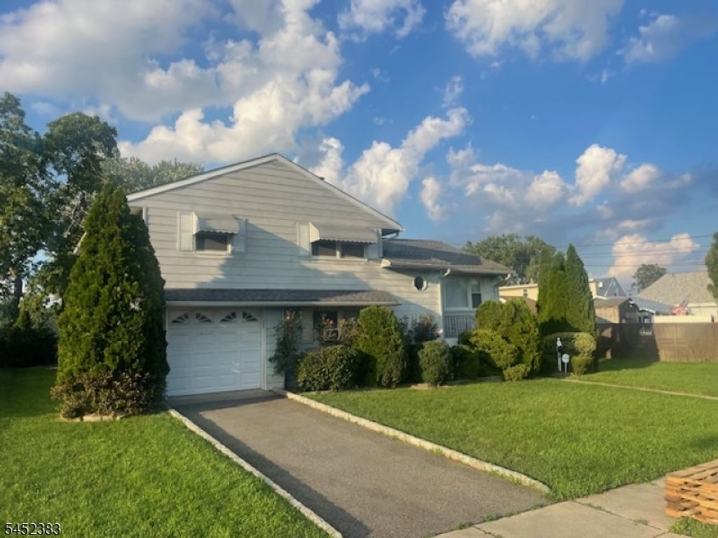 100 Wortylko St, Carteret Boro, NJ 07008 — exterior