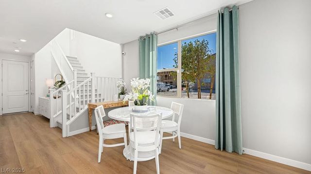 1438 Song Lark Lane, Las Vegas, NV 89138