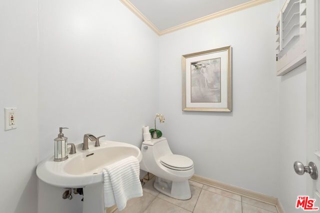 134 Roma Court, Marina Del Rey, CA 90292