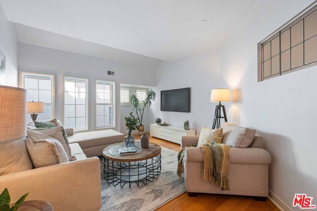 134 Roma Court, Marina Del Rey, CA 90292