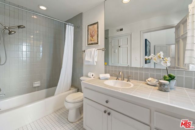 134 Roma Court, Marina Del Rey, CA 90292