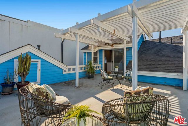 134 Roma Court, Marina Del Rey, CA 90292