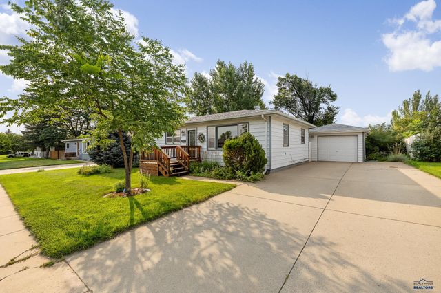 4213 BROOKSIDE DR, Rapid City, SD 57702