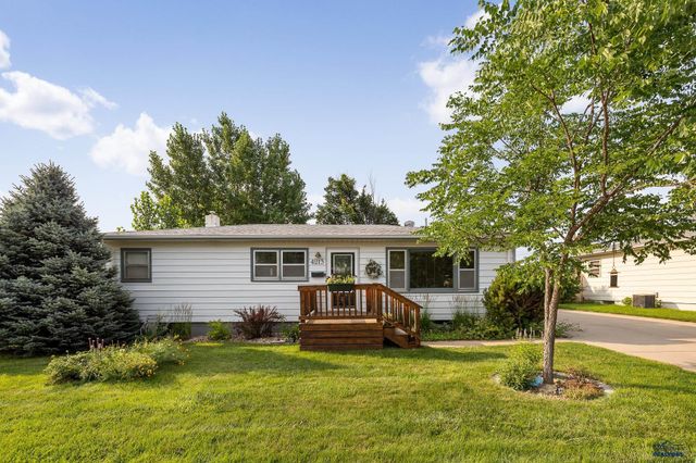 4213 BROOKSIDE DR, Rapid City, SD 57702