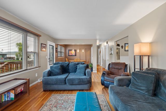 4213 BROOKSIDE DR, Rapid City, SD 57702